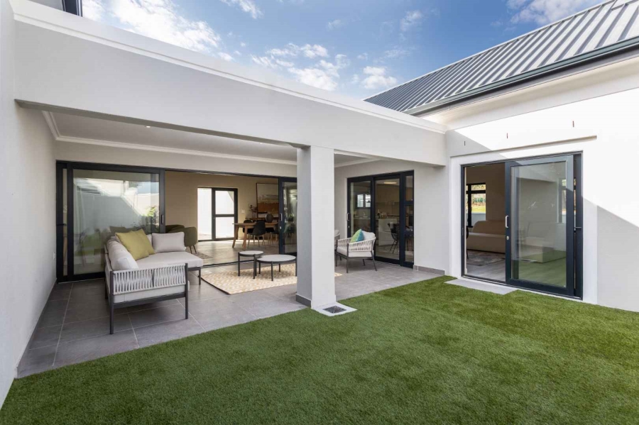 3 Bedroom Property for Sale in Val De Vie Estate Western Cape